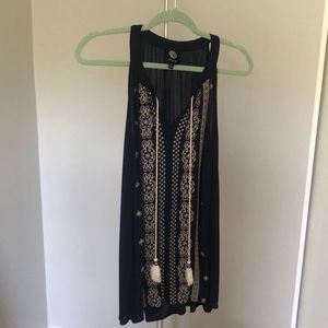 Bobeau Tunic w/ Embroidery